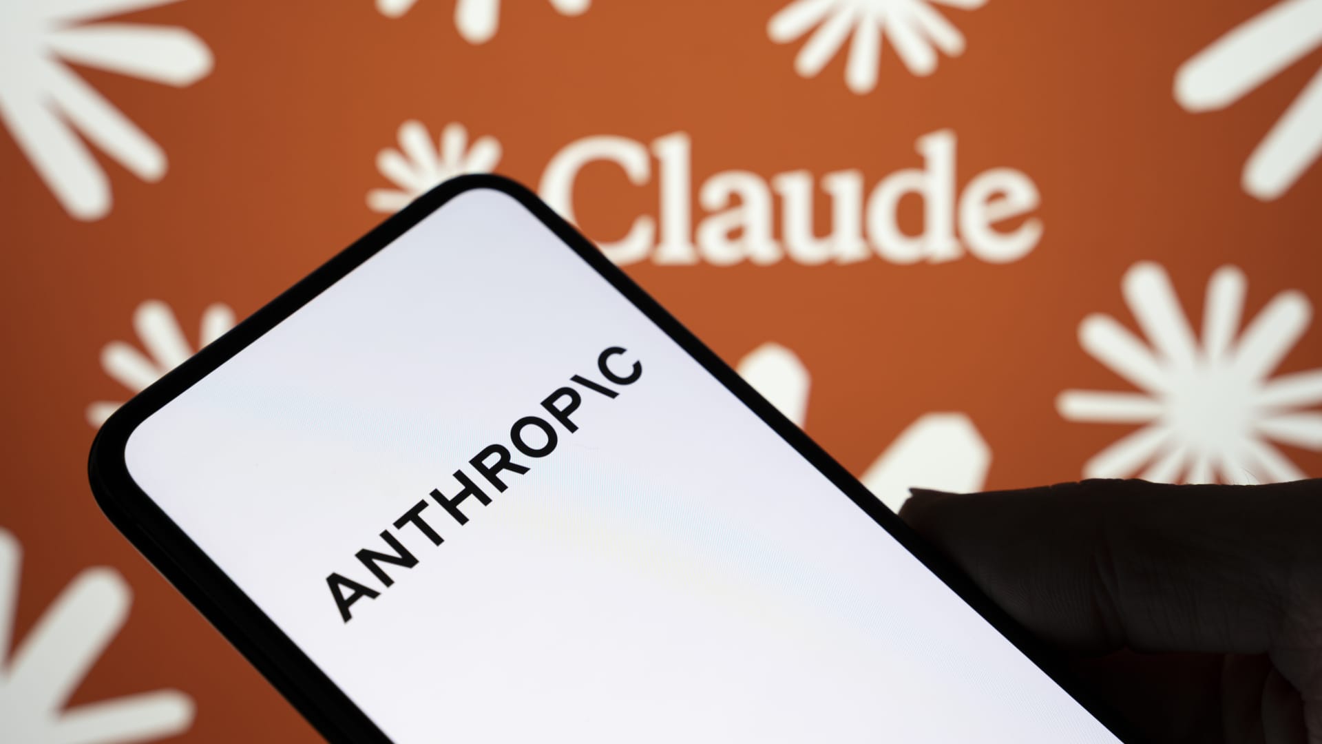 Samsung Electronics semiconductor foundry facility illustrating Anthropic custom AI chip talks. Photo: CNBC