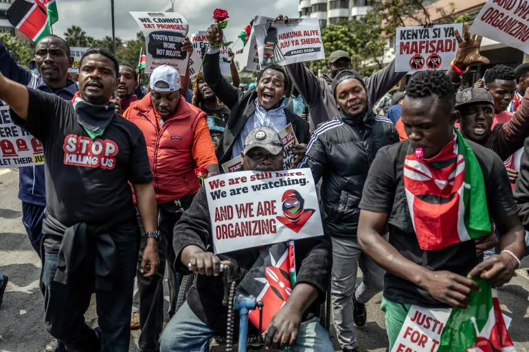 Kenyan security forces confront Saba Saba anniversary protesters on a Nairobi street. Photo: Al Jazeera
