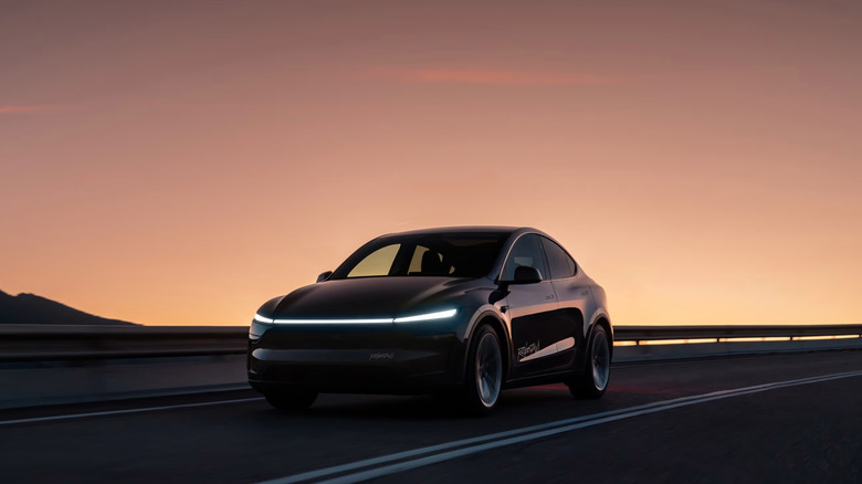 A Tesla Model Y operating as a driverless Robotaxi on a Miami street. Photo: Engadget