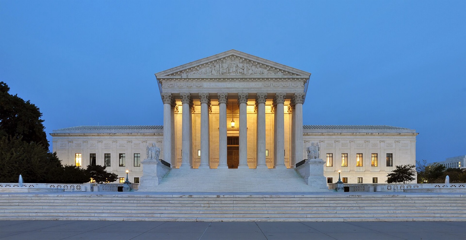 United States Supreme Court building at dusk in Washington. Photo: Joe Ravi, CC BY-SA 3.0